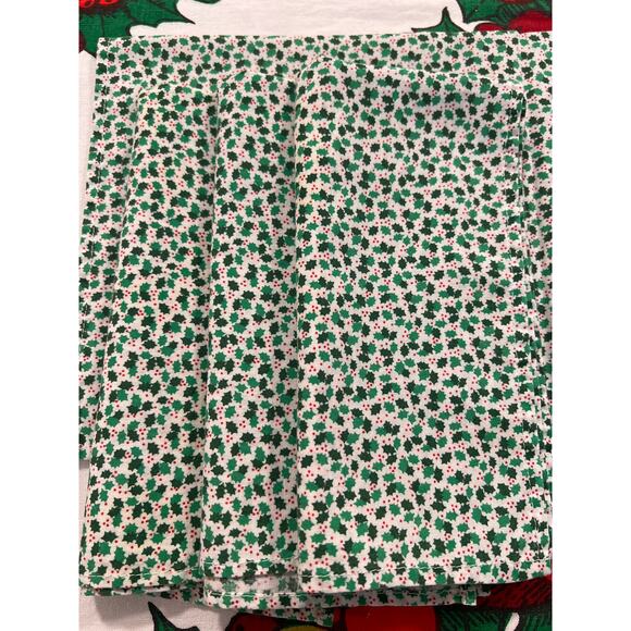 Green Holly Christmas Cloth Napkins Set of 4 - Picture 1 of 5